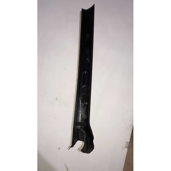 Acabamento Parabrisa  Direito Discovery 4