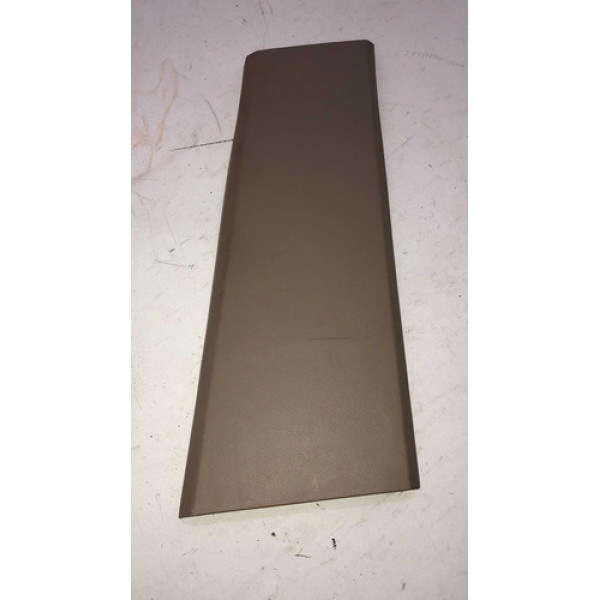 Acabamento Inferior Da Coluna Lado Direito Discovery 4 2010