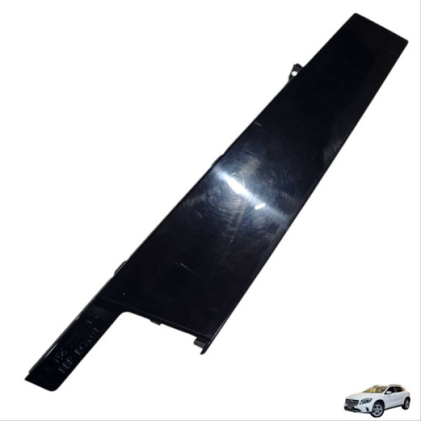 Friso Porta Dianteira Esq Mercedes Gla 200 2014 2018 Usado