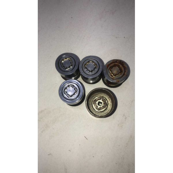 Segredo De Roda Com Chave Land Rover